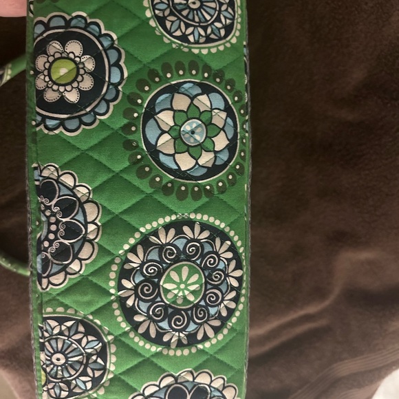 Vera Bradley Green Bowler Bag. Good used condition, few spots as pictured - Picture 3 of 5